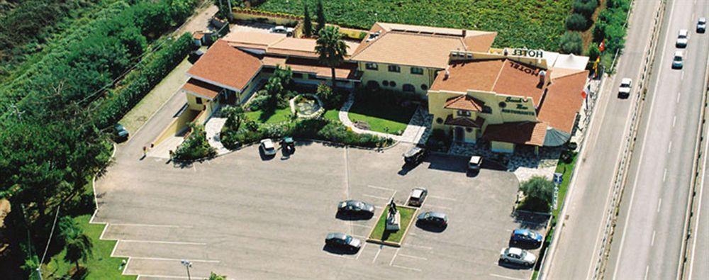 La Locanda Del Cavaliere Borgo Montello Екстер'єр фото
