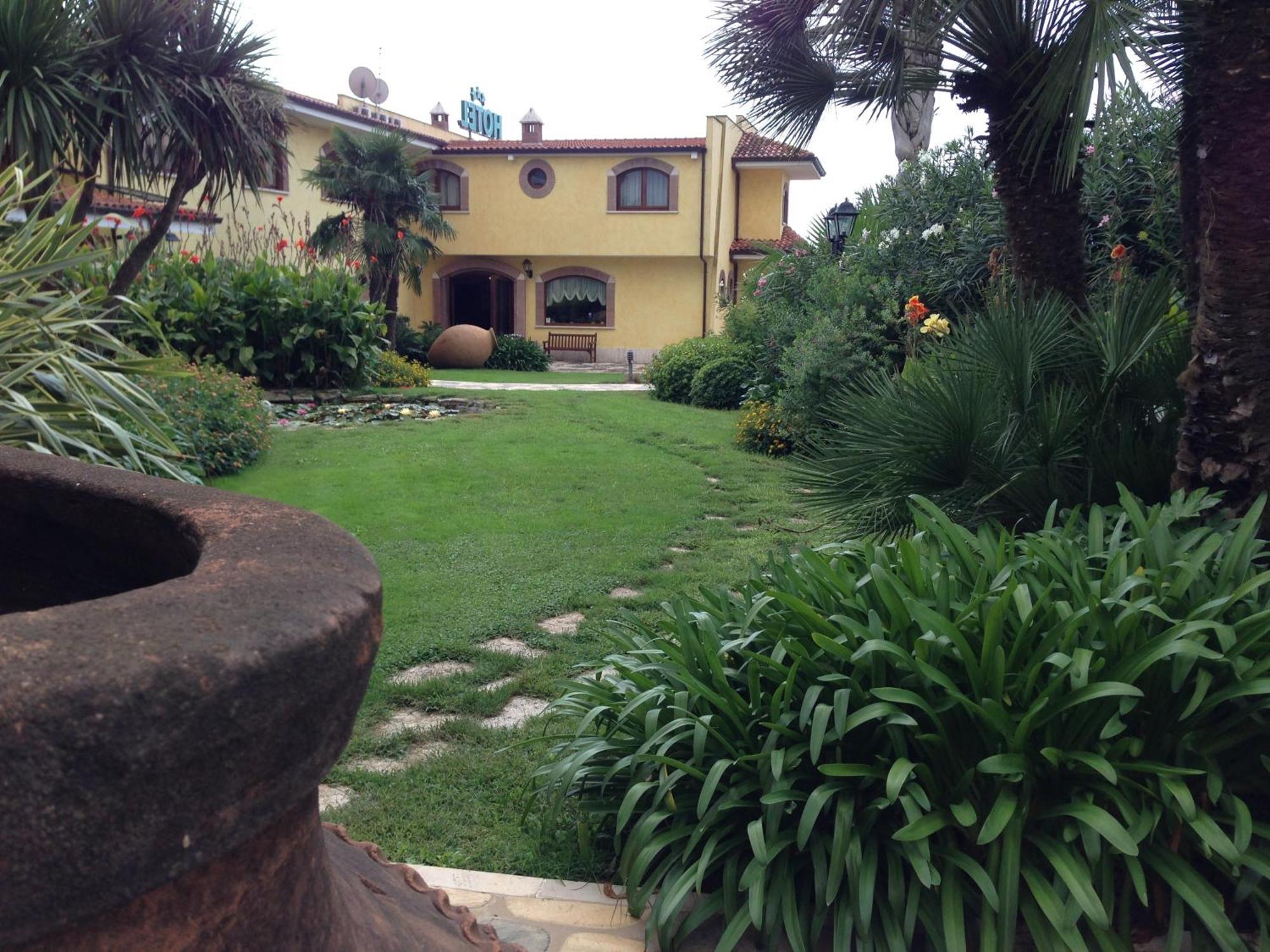 La Locanda Del Cavaliere Borgo Montello Екстер'єр фото