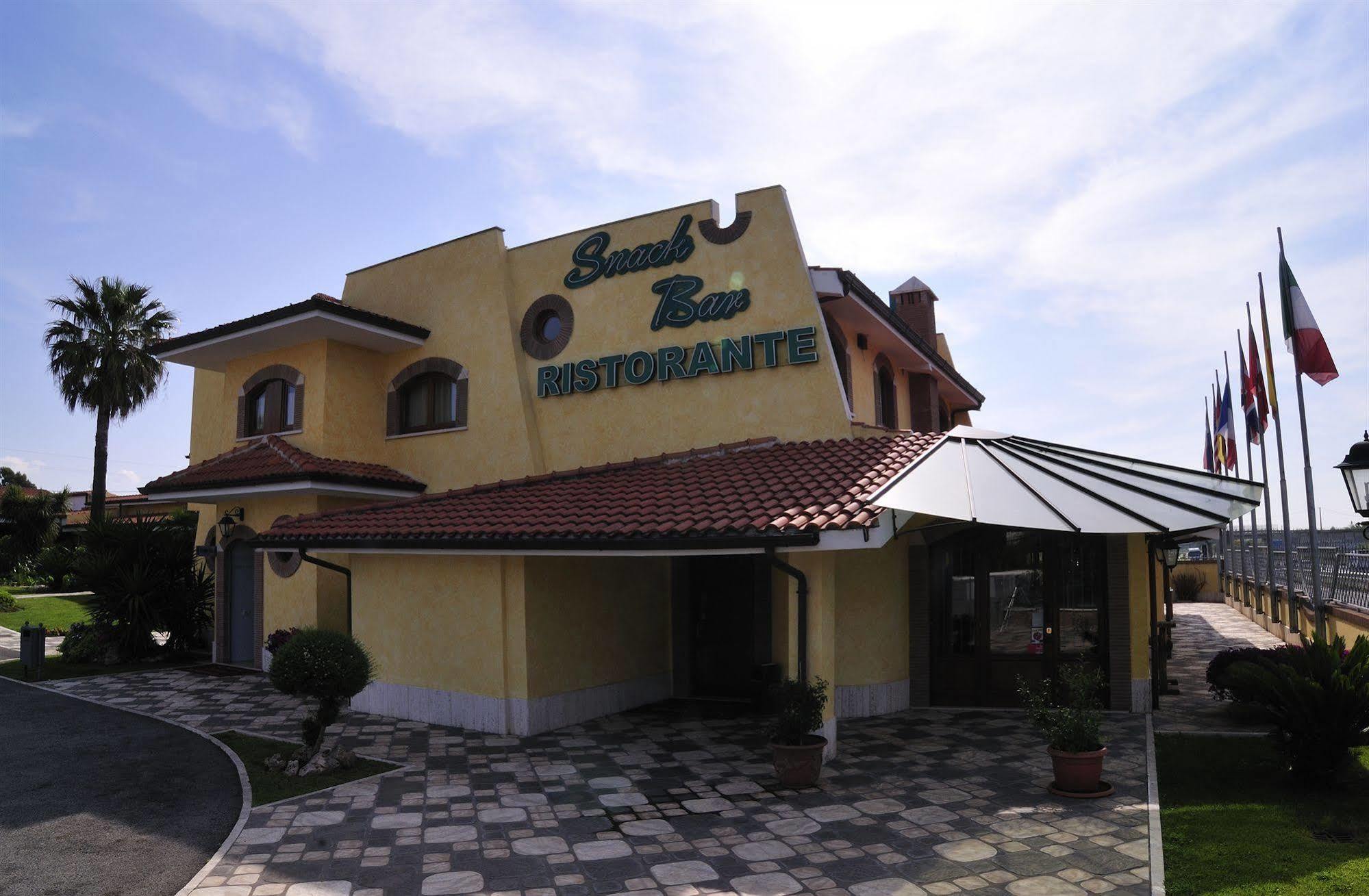 La Locanda Del Cavaliere Borgo Montello Екстер'єр фото